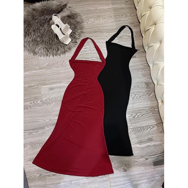 Đầm body chồng cổ đuôi cá