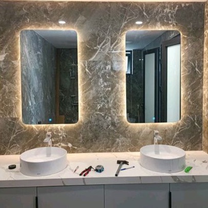 Gương chữ nhật led cảm ứng treo tường Liki decor phòng ngủ bàn trang điểm, nhà tắm vệ sinh wc cao cấp