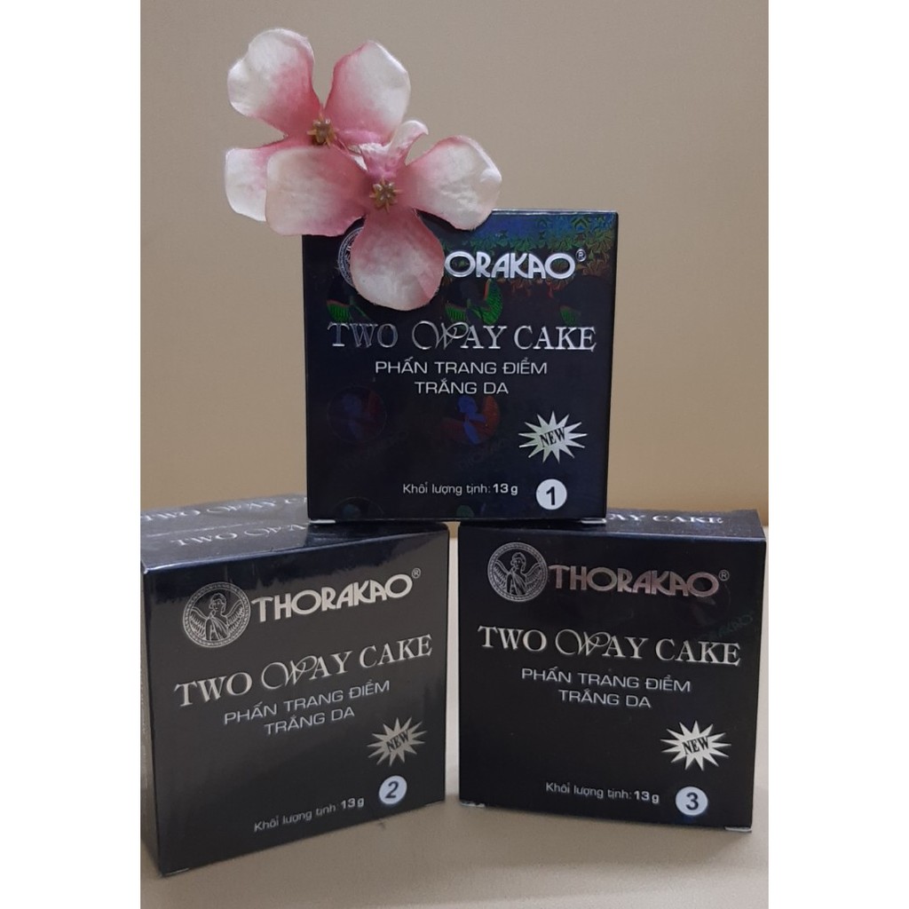 Phấn trang điểm Thorakao trắng da có nhũ 13g