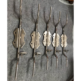 GÁC CHÂN MÁY FUTURE 2013-2018 INOX 304( Đẹp như ảnh)
