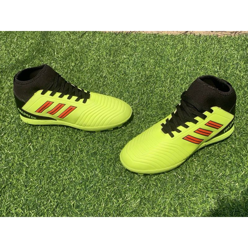 Giầy đá bóng Predator . Giầy đá banh sân cỏ nhân tạo và tự nhiên  đã khâu kín đế 100%