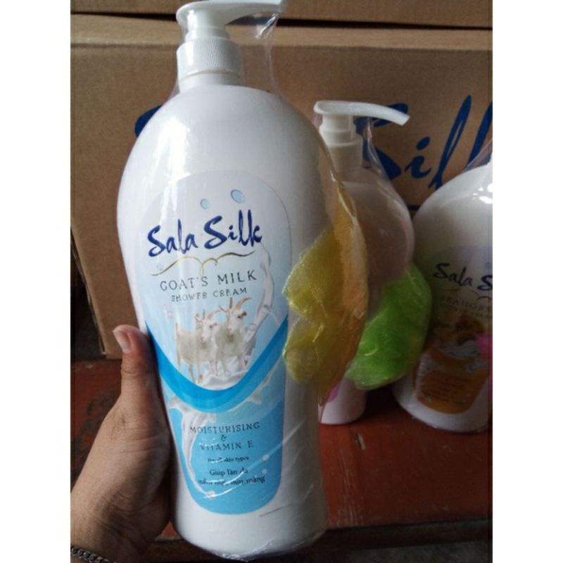 [Tặng kèm Bông tắm] Sữa tắm dê Sala Silk Goat's Milk 1.2L