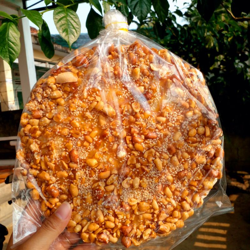 Kẹo Đậu phộng đặc sản Bình Định