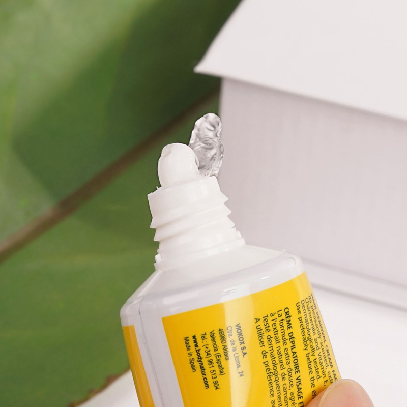 Kem tẩy lông Body Natur dành cho vùng mặt,bikini và nách chiết xuất cúc la mã và vitamin E 50ml (bản Trung) | BigBuy360 - bigbuy360.vn
