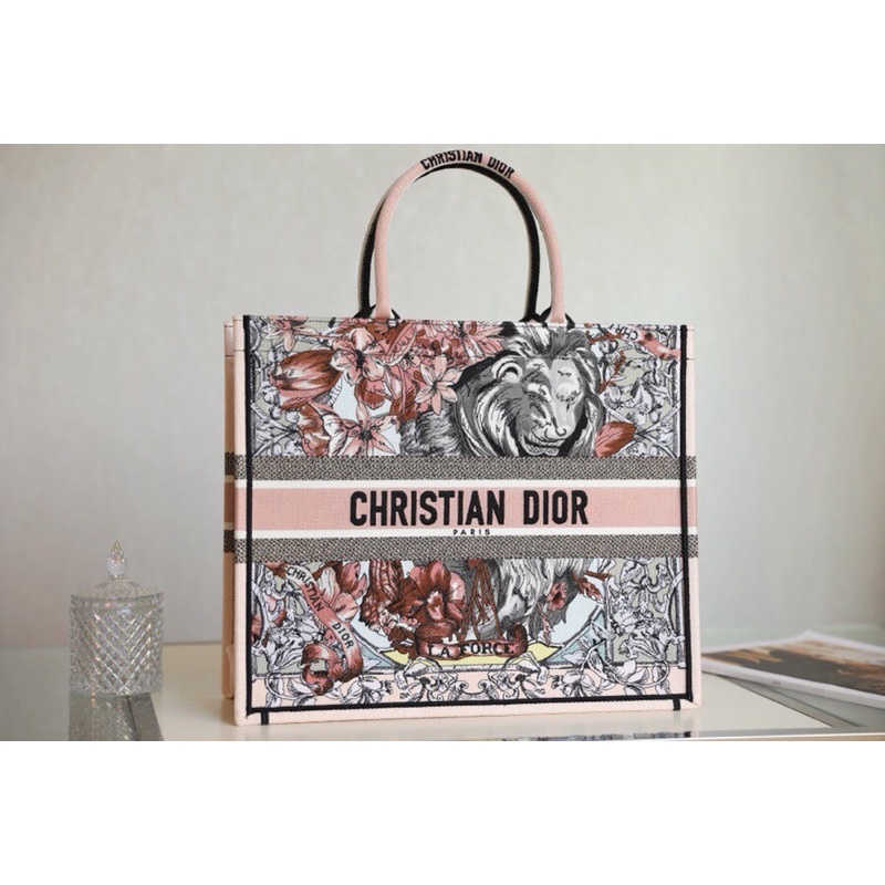 Túi xách Diỏr book tote thêu hàng sc có nhận thêu tên sz 41