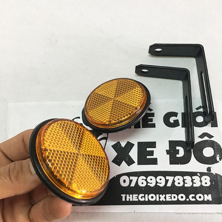 Cặp mắt mèo phản quang tròn gắn dè sau xe máy - Mắt mèo sau xe máy