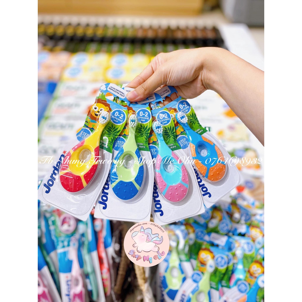 Bàn chải đánh răng Jordan cho bé từ 0-2 tuổi