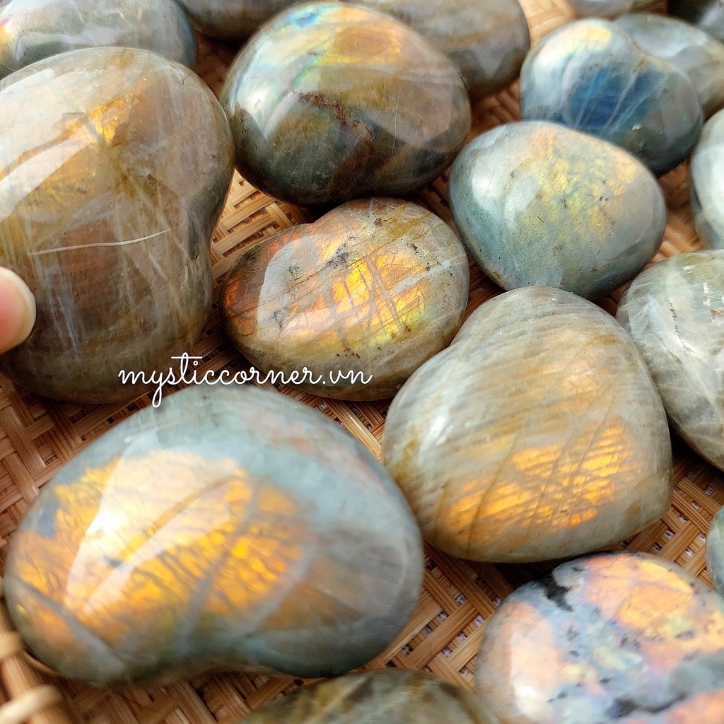 Tim đá Labradorite  đá thanh tẩy Tarot, Reiki, đá thach anh phong thủy