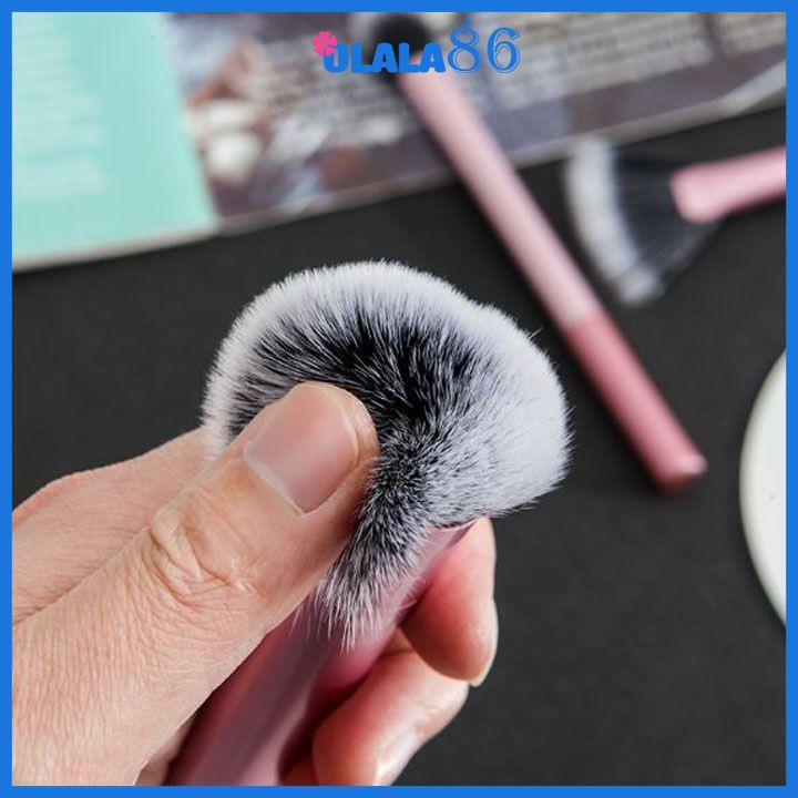 Cọ 2 trong 1 tán nền và tạo khối thương hiệu Real Techniques siêu mướt OLALA 86