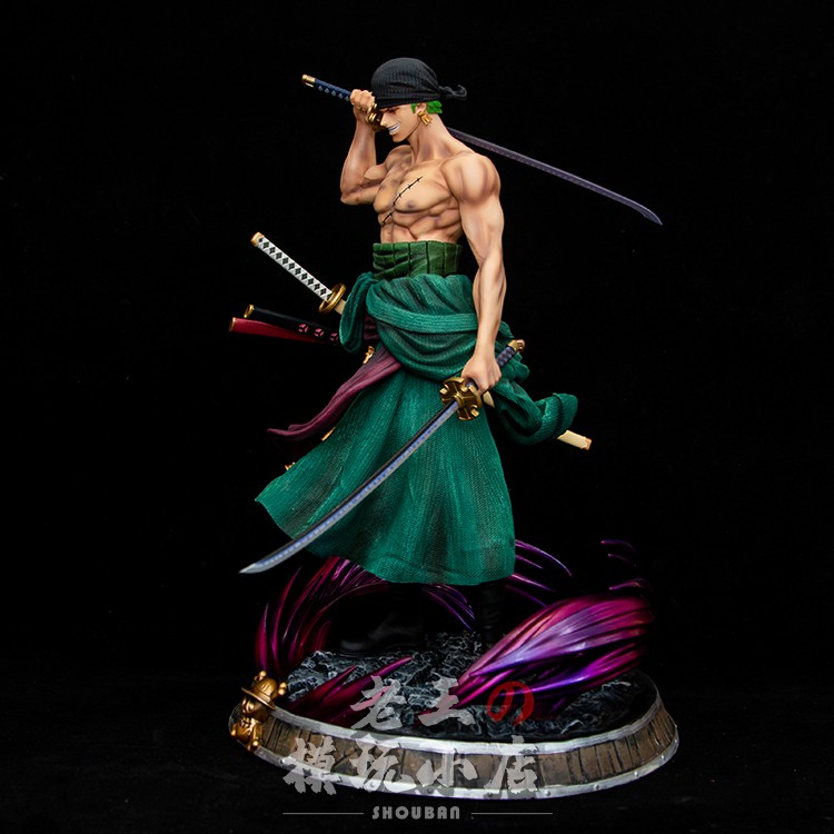 Mô hình nhân vật Zoro trong anime ( one piece )