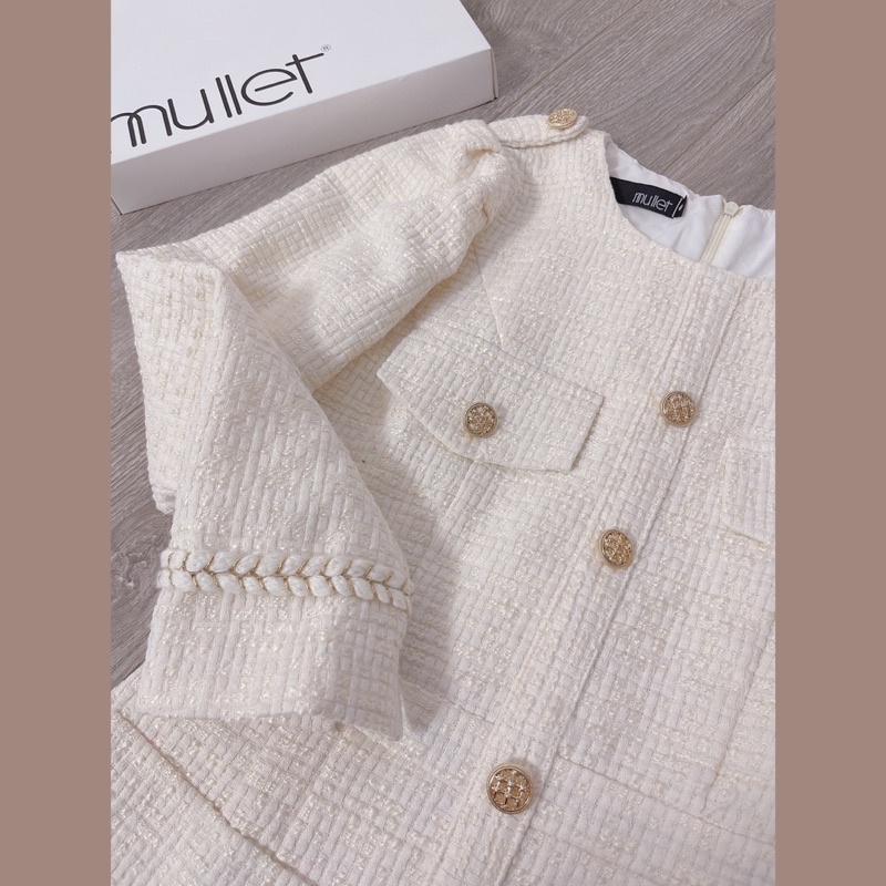 VÁY DẠ SNOW TRẮNG