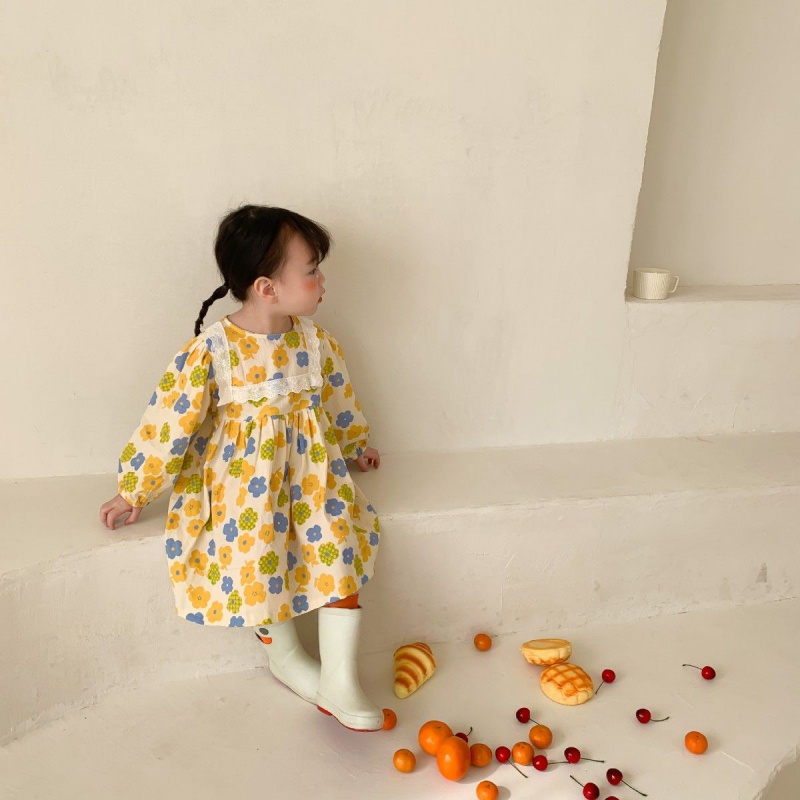 Đầm Tay Dài Cổ Tròn Hoạ Tiết Hoa Dễ Thương Xinh Xắn Dành Cho Nữ