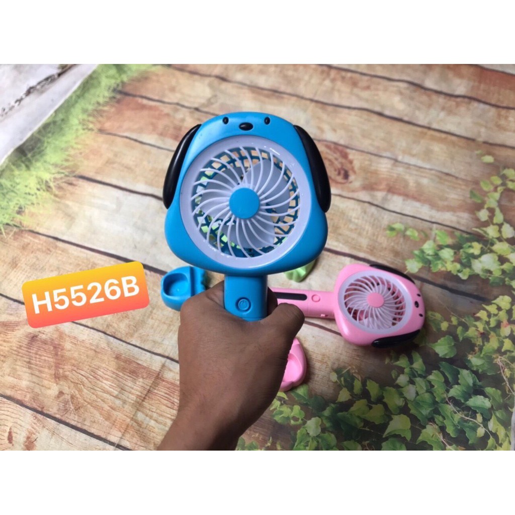 Quạt tích điện cầm tay cho bé, ra ngoài vui chơi mát mẻ
