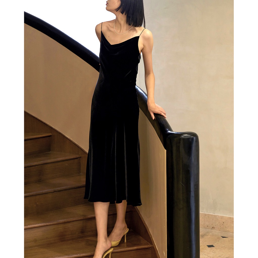 SLIP DRESS - ĐẦM LỤA SATIN CỔ ĐỔ DÁNG SUÔNG DÀI