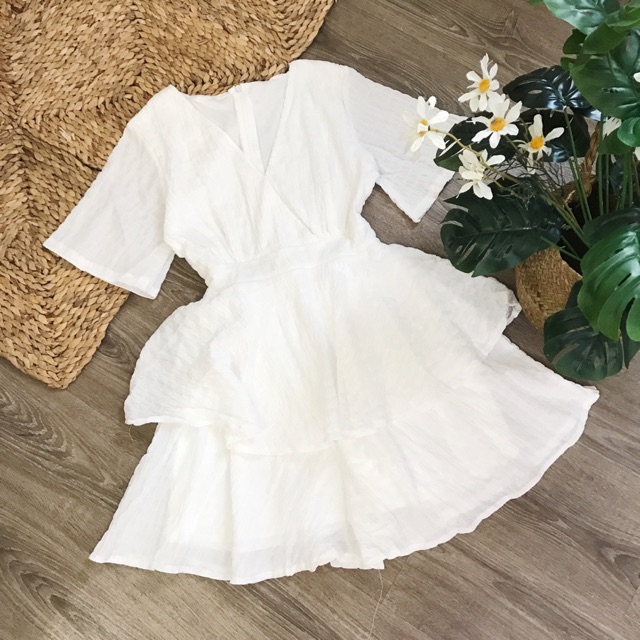 Jum xoè tầng trắng
