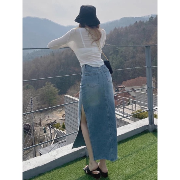 Chân váy jean xẻ sườn trơn