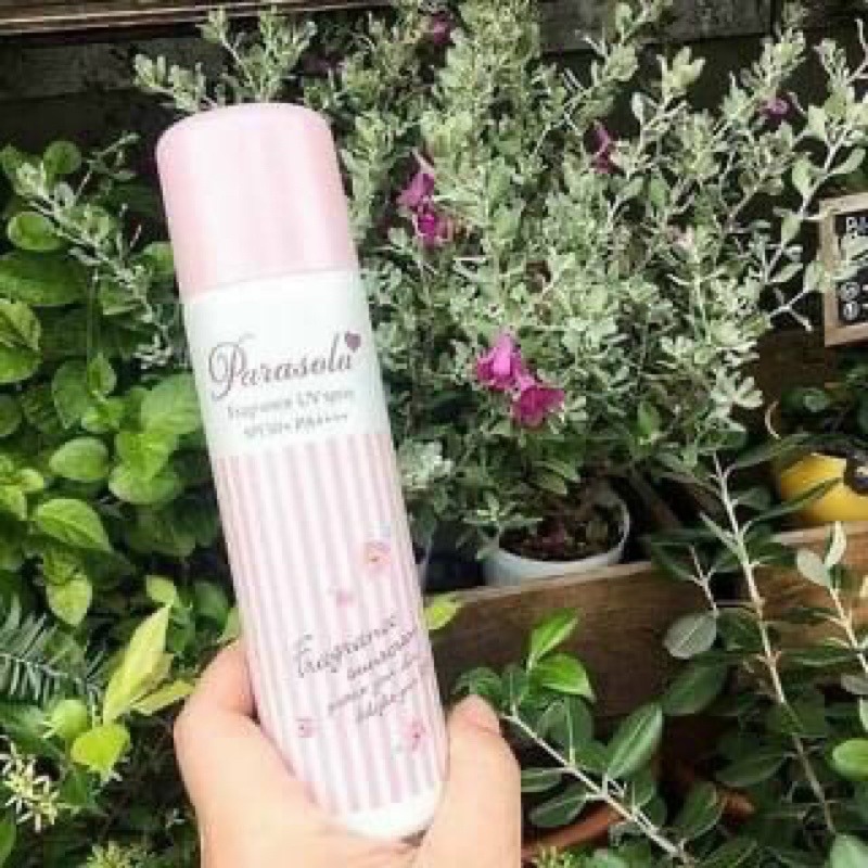 Xịt chống nắng cho mọi loại da Naris Parasola Essence in UV Cut Spray SPF50+ PA+++