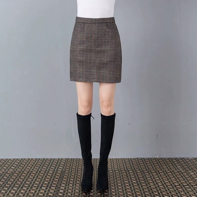 Chân vây chữ A kẻ caro M9 | BigBuy360 - bigbuy360.vn