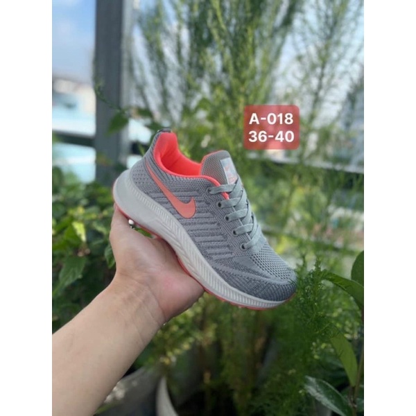 Giầy thể thao nữ