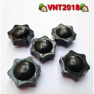 Nút vặn hoa mai tán M5