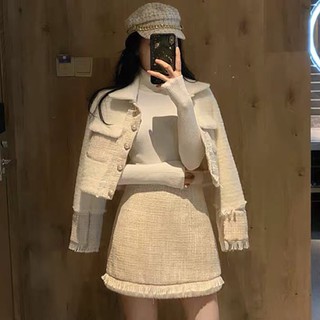 Set áo khoác dạ + chân váy viền von