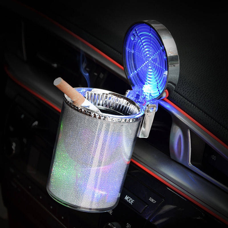 Gạt tàn thuốc đa năng có đèn chiếu sáng độc đáo cho xe hơi