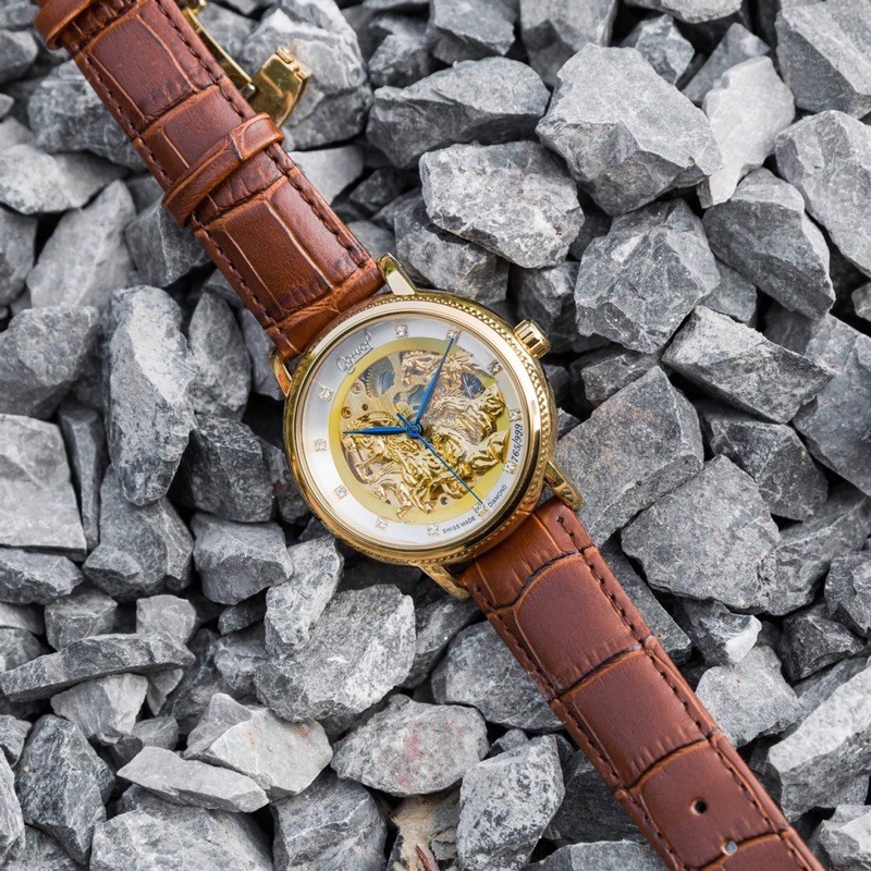 Đồng hồ cơ tự động Bát Mã, dành cho các anh nam tính mạnh mẽ mang lại phong thủy tài lộc may mắn cho chủ nhân | BigBuy360 - bigbuy360.vn