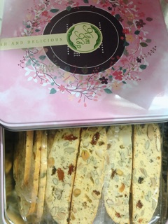 BISCOTTI SET QUÀ BIẾU (TRỌN BỘ TÚI HỘP THIẾC) 500GRAM