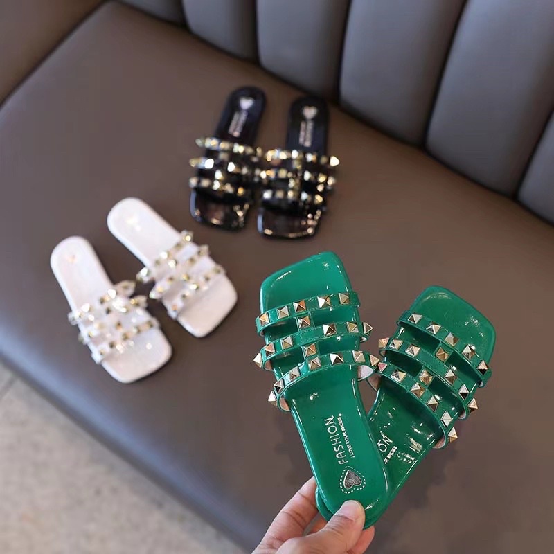 Dép bé gái mã 6786