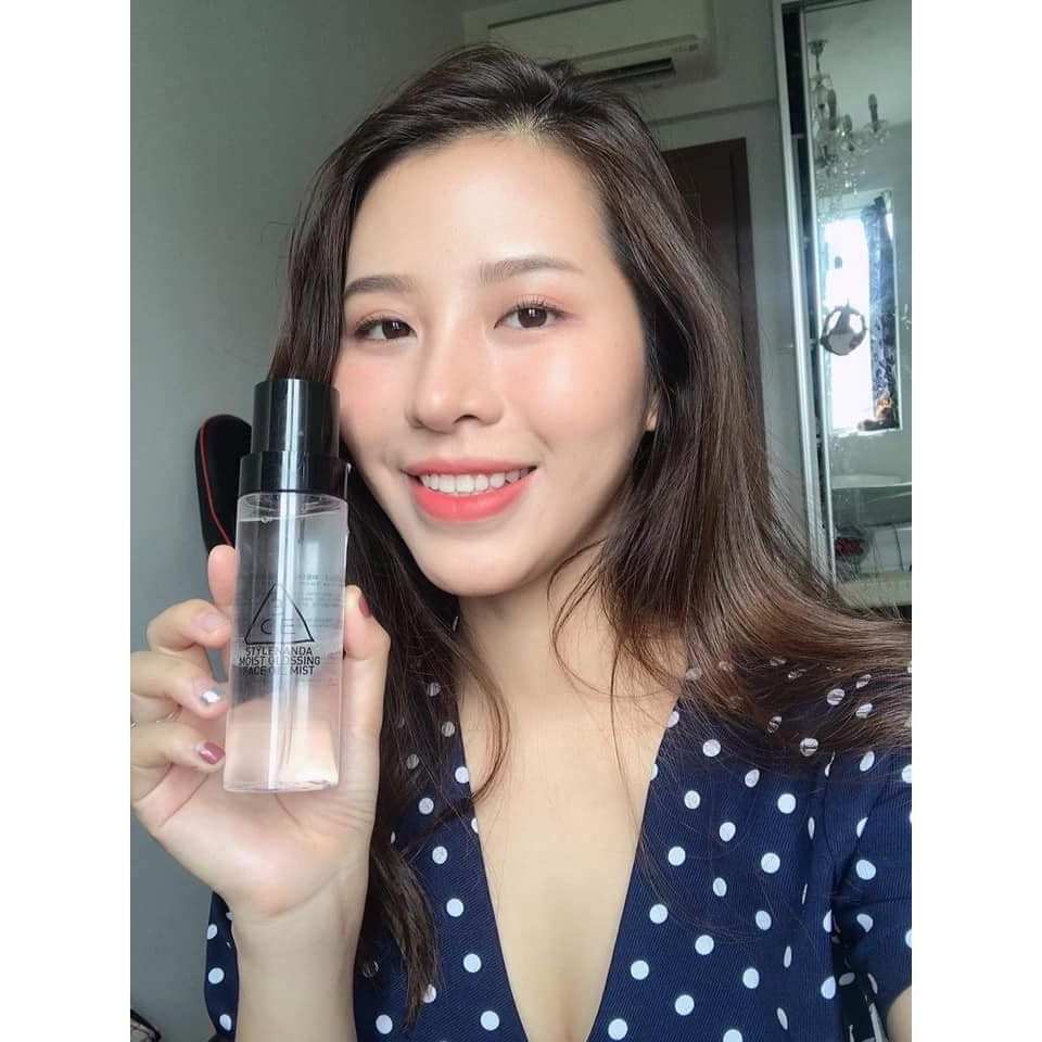 Xịt khoáng kiềm dầu 3CE Stylenanda Moist Glossing Face Oil Mist 140ml