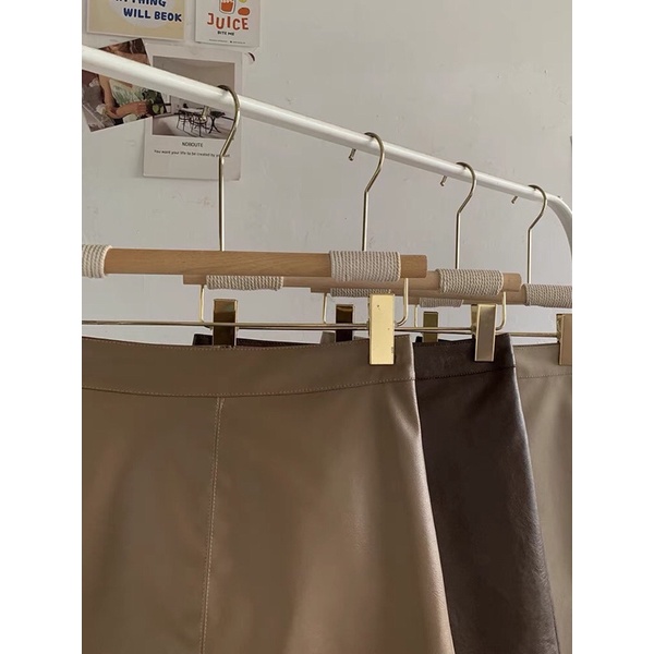 Chân váy da tông màu nâu vintage dáng chữ A dáng ngắn có quần trong đi làm đi chơi du lịch