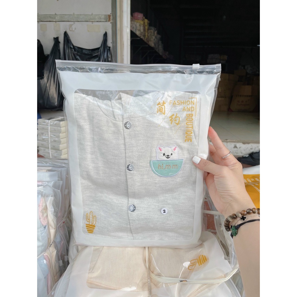 Áo Khoác nỉ thêu hình có mũ cho bé