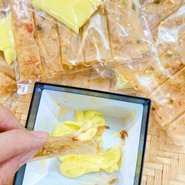 Bánh tráng chấm bơ