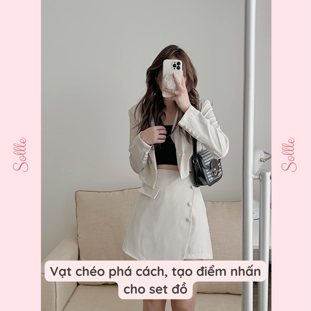 Set đồ nữ áo blazer dáng ngắn đệm vai cúc bọc kèm quần giả váy vạt xéo nhiều màu Sollle