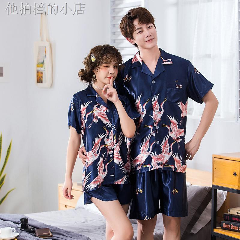 Bộ Đồ Ngủ Bằng Lụa Xinh Xắn Dành Cho Các Cặp Đôi