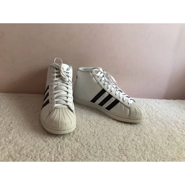 Giày thể thao nam sz40-40,5 hiệu adidas made in indonesia 2hand