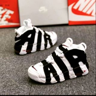 Giày Uptempo