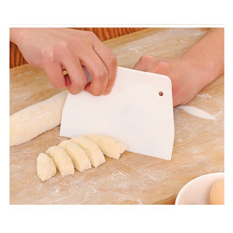 Dao cắt bột, dụng cụ vét bột, chia bột chà láng làm bánh kem, bánh bông lan, bánh mì hoa cúc