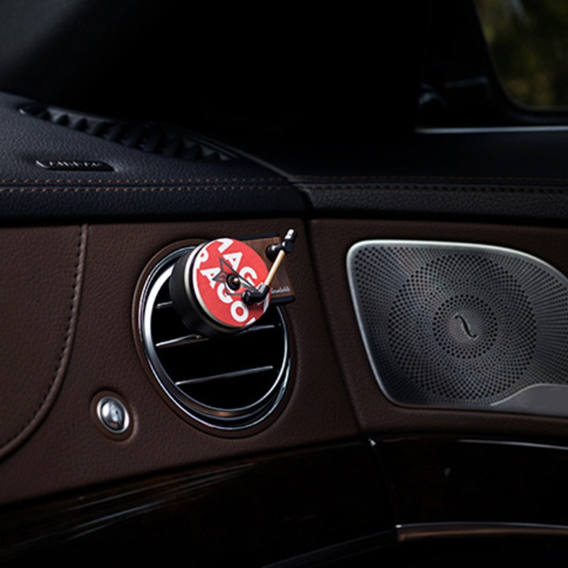 Dụng Cụ Khuếch Tán Hương Thơm Gắn Kính Chắn Gió Xe Hơi Hình Máy Ghi Âm Sáng Tạo