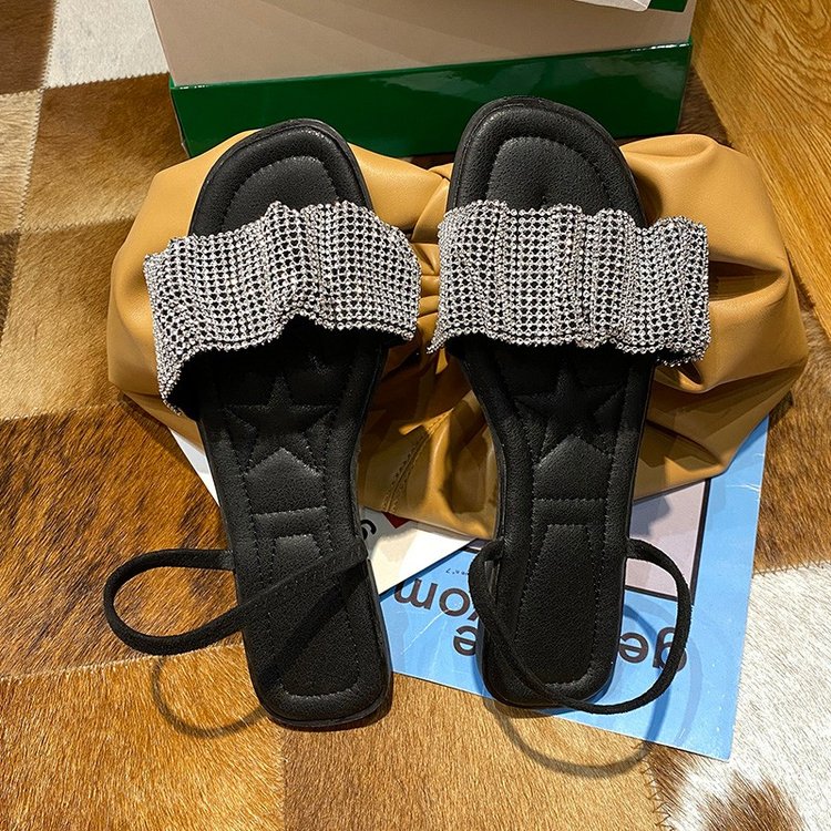 Giày Xăng Đan Nữ Quai Ngang Đế Bằng Thời Trang | BigBuy360 - bigbuy360.vn