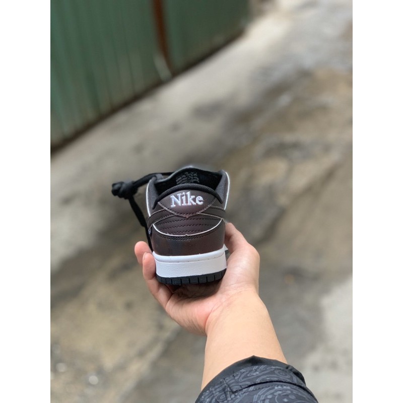 Giày sneaker thể thao SB phối màu nâu đất