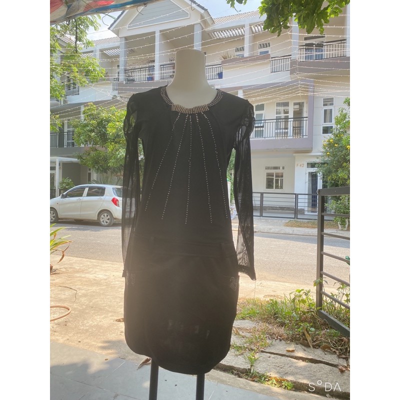 sale đầm thiết kế màu đen hàng si giao ngẫu nhiên