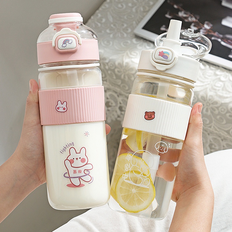 Bình Nước Trong Suốt Cỡ Lớn Có Ống Hút Tiện Dụng