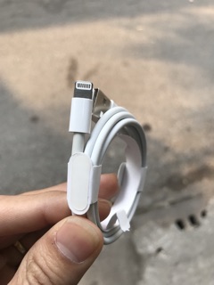 Cáp sạc iPhone X Lightning Bóc Máy Xịn BH 12 Tháng