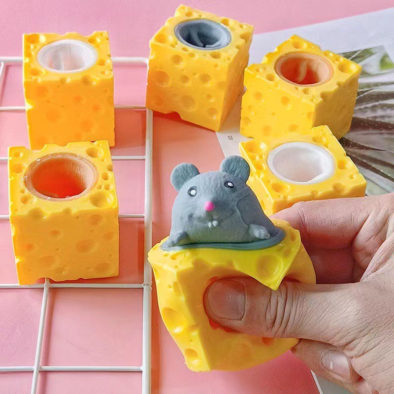 Thú squishy trốn trong cốc núp trong chuồng ngộ nghĩnh bóp tay đàn hồi xả stress cực mạnh troll giải trí vui