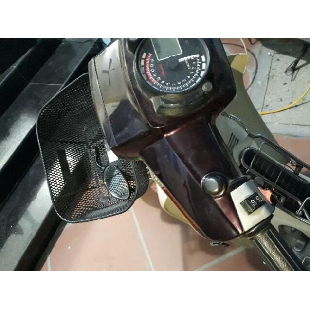 Núm bịt chân gương