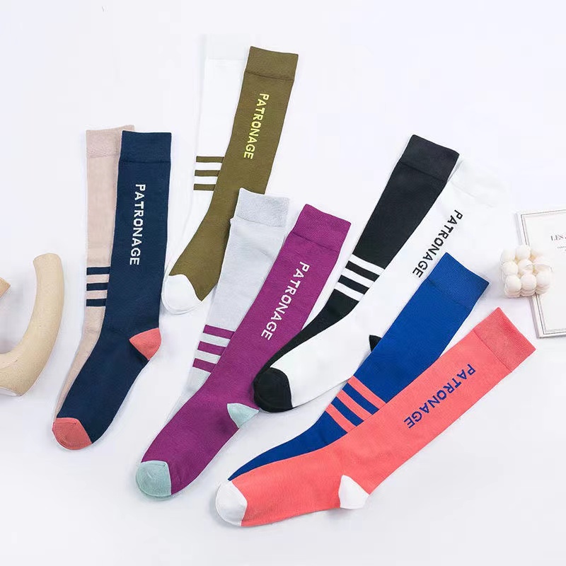 Đôi Tất Chân cotton Cao In Chữ Thời Trang Cho Nữ
