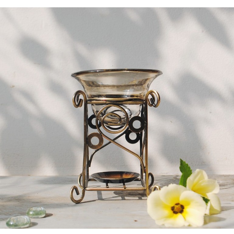 Đèn xông tinh dầu chân sắt ánh kim đốt bằng nến tealight cổ điển - Better Life