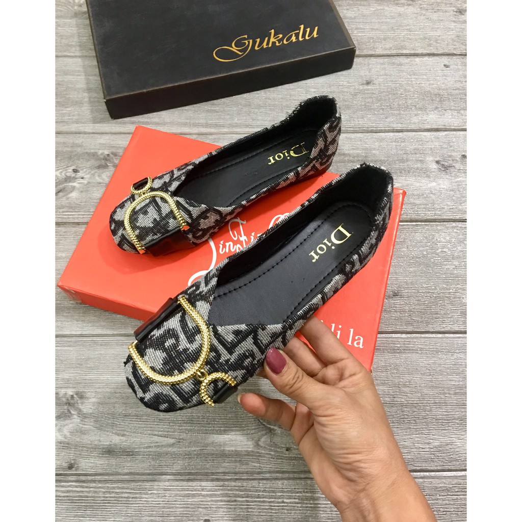 Bệt nữ, bệt búp bê mũi tròn khoá D lên chân cực êm