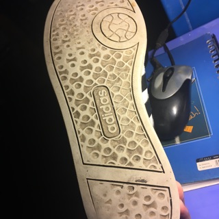Giày si adidas
